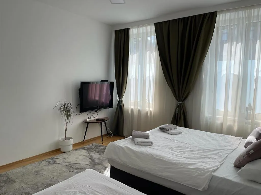 Vienna City Apartment 2